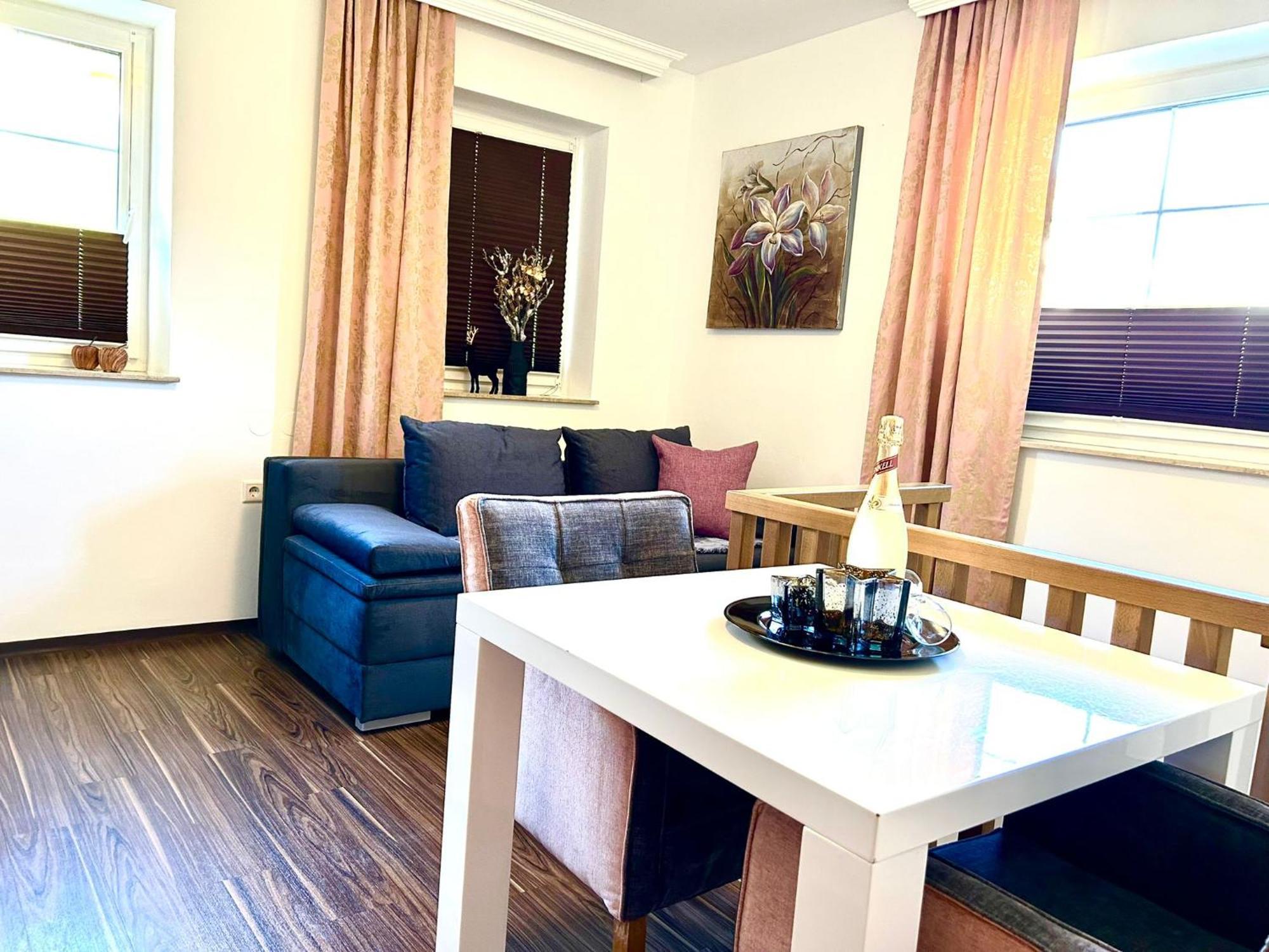 Appartements-Dalila ซังคท์มิคาอิลอิมลุงเกา ภายนอก รูปภาพ