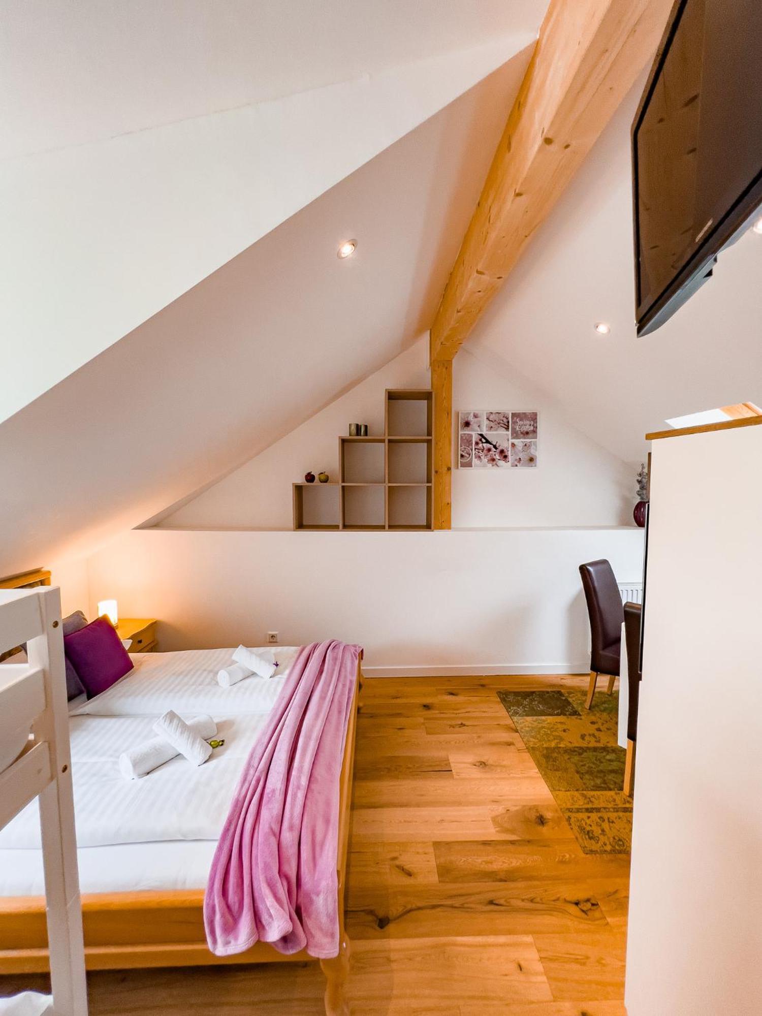 Appartements-Dalila ซังคท์มิคาอิลอิมลุงเกา ภายนอก รูปภาพ