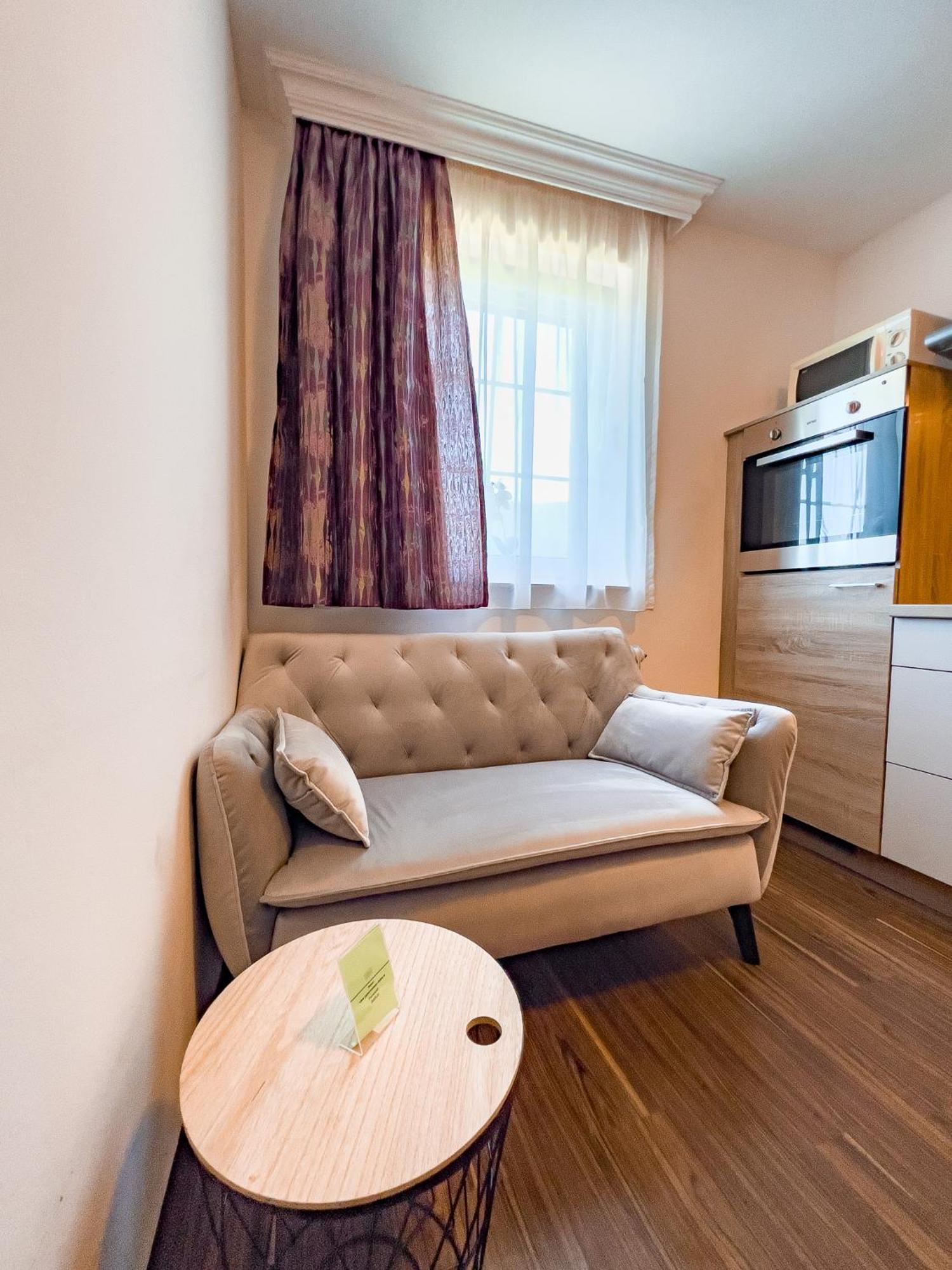 Appartements-Dalila ซังคท์มิคาอิลอิมลุงเกา ภายนอก รูปภาพ