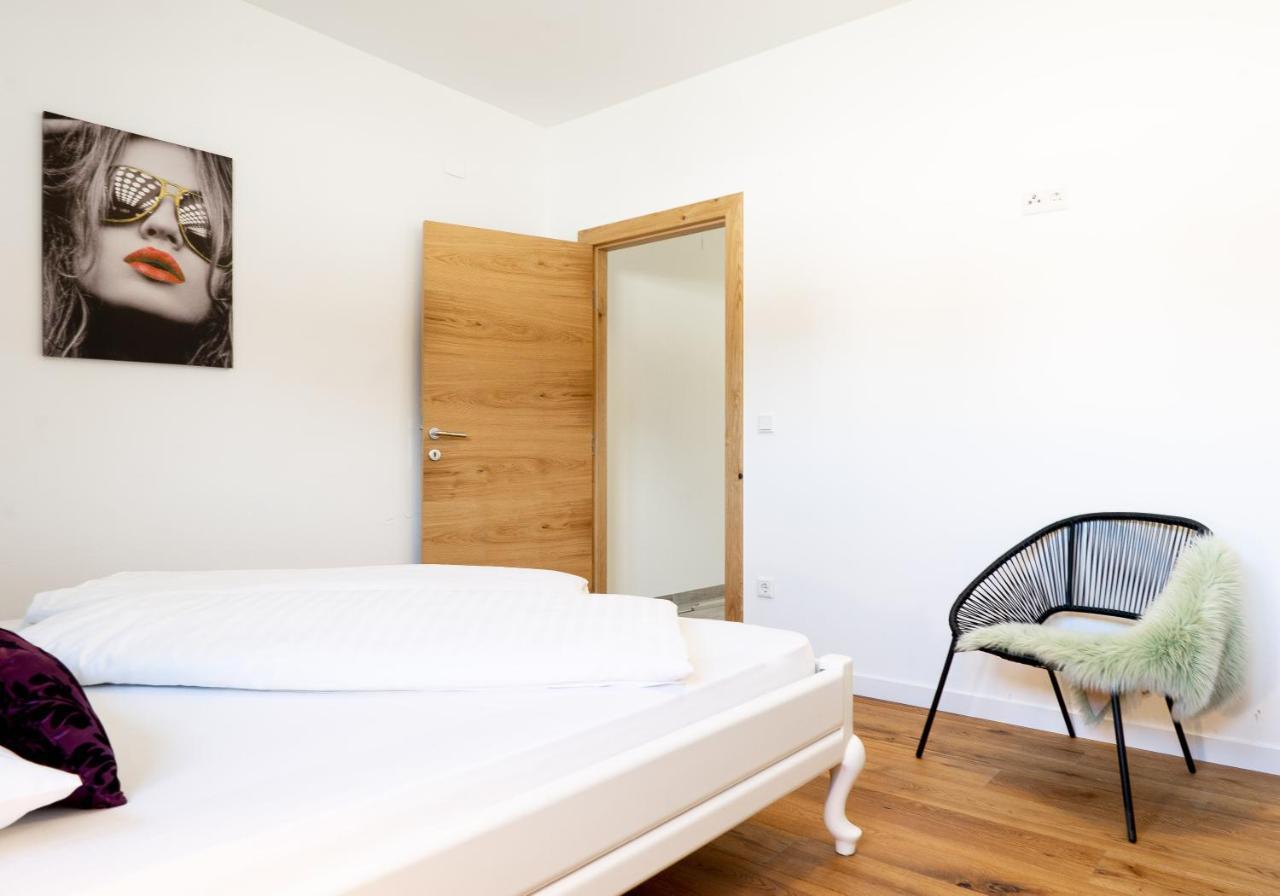 Appartements-Dalila ซังคท์มิคาอิลอิมลุงเกา ภายนอก รูปภาพ